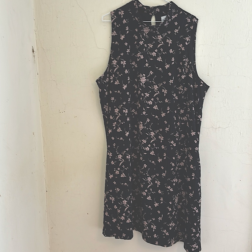 Nordstrom Rack black & tan flowered sleeveless dress 2X